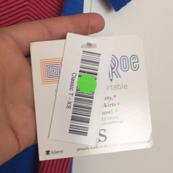 XS LuLaRoe Classic Tee G02 42 - Picture 3 of 5